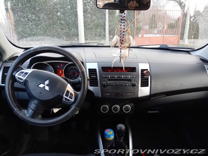 Mitsubishi Ostatní modely Outlander 2,2 2009