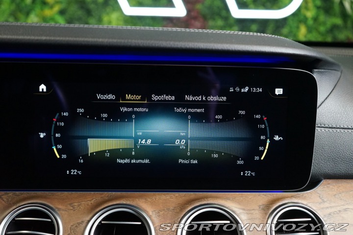 Mercedes-Benz E 400d*4M*360*NEZ.TOP*ŠÍBR* 2020