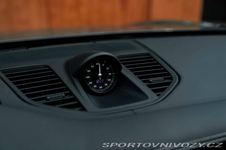 Porsche Panamera 4 E-hybrid, Inno, ActiveR 1800