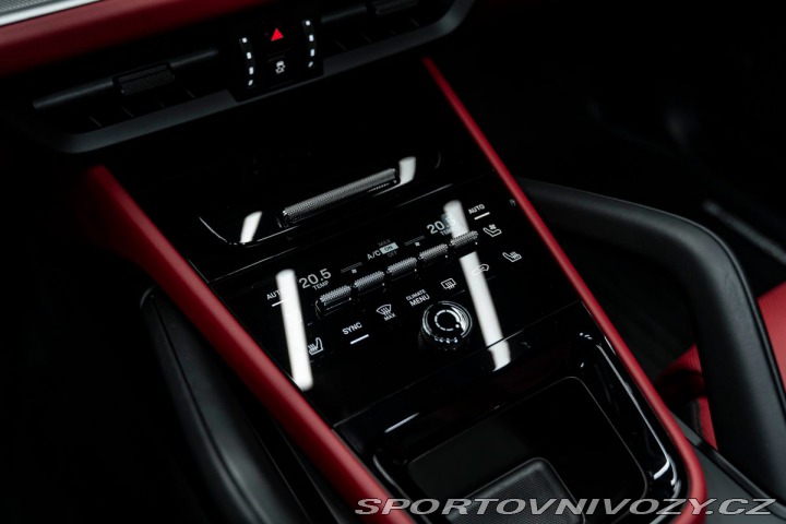 Porsche Cayenne PANO, HD-MATRIX, INNO, VÝ 1800