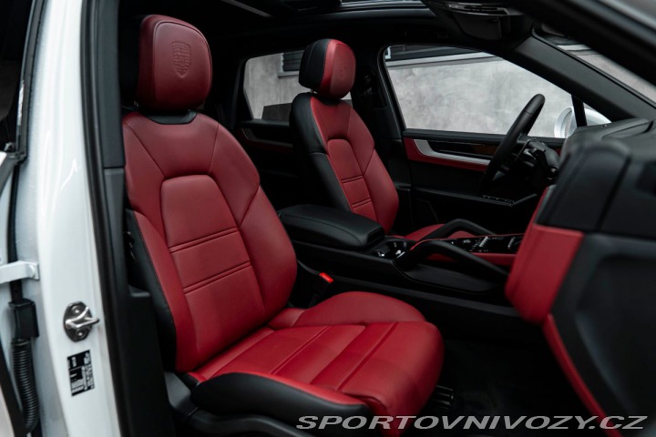 Porsche Cayenne PANO, HD-MATRIX, INNO, VÝ 1800