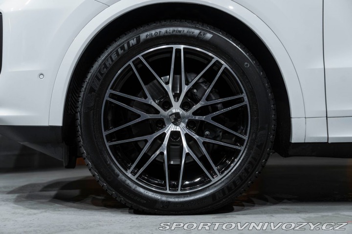 Porsche Cayenne PANO, HD-MATRIX, INNO, VÝ 1800