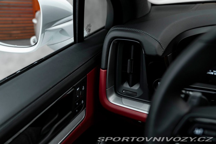 Porsche Cayenne PANO, HD-MATRIX, INNO, VÝ 1800