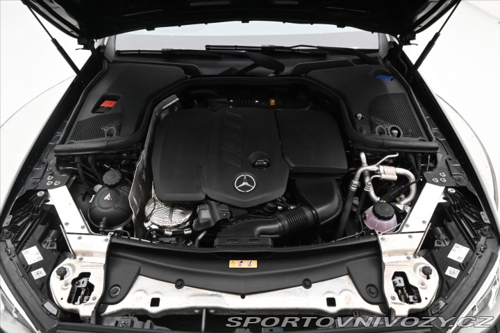 Mercedes-Benz E 2,0 220d 147kW AMGLINE Zá 2022