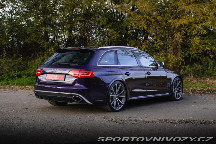 Audi RS4 Avant B8 DPH*Exclusive 2013