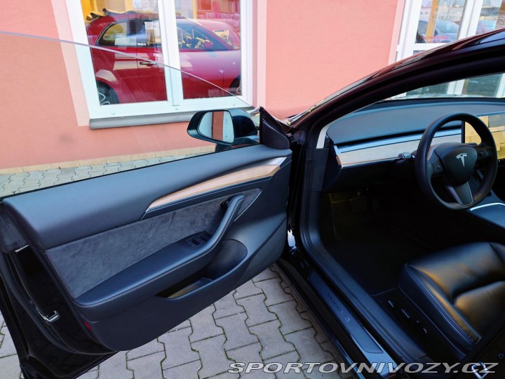 Tesla Model 3 Long Range Dual Motor 366 2021