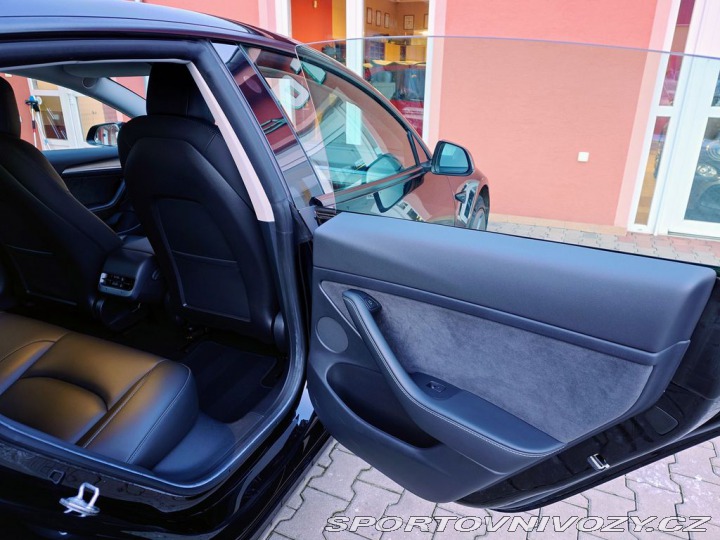 Tesla Model 3 Long Range Dual Motor 366 2021