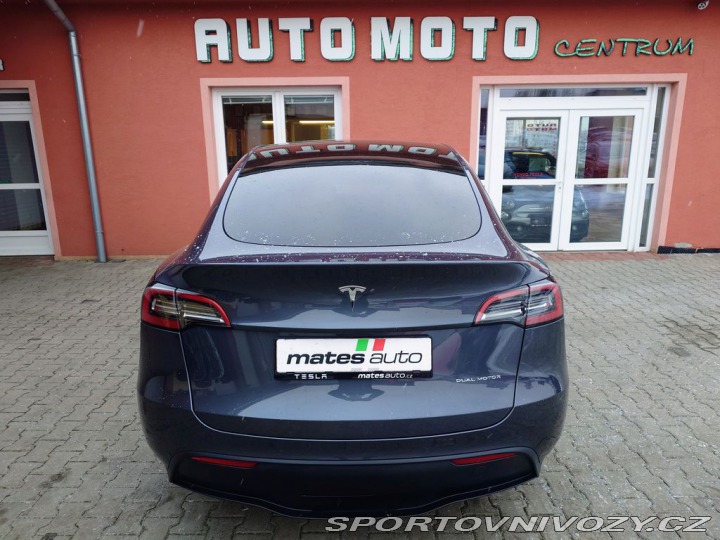 Tesla Model Y Long Range Dual Motor 378 2022