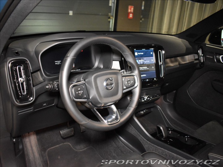 Volvo Ostatní modely EX40 0,0 TWIN MOTOR PLUS 2025