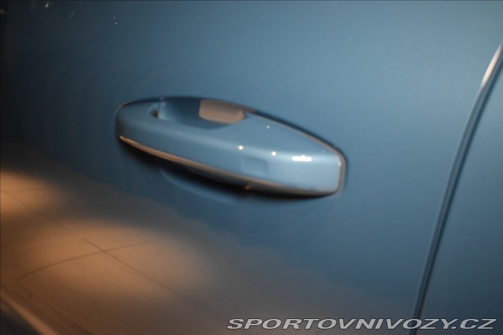 Volvo Ostatní modely EX40 0,0 TWIN MOTOR PLUS 2025