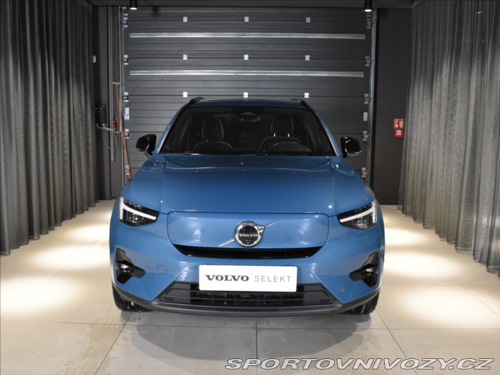 Volvo Ostatní modely EX40 0,0 TWIN MOTOR PLUS 2025