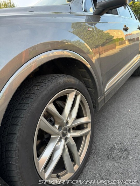 Audi Ostatní modely Q7 3,0 TDI quattro S-line 2015