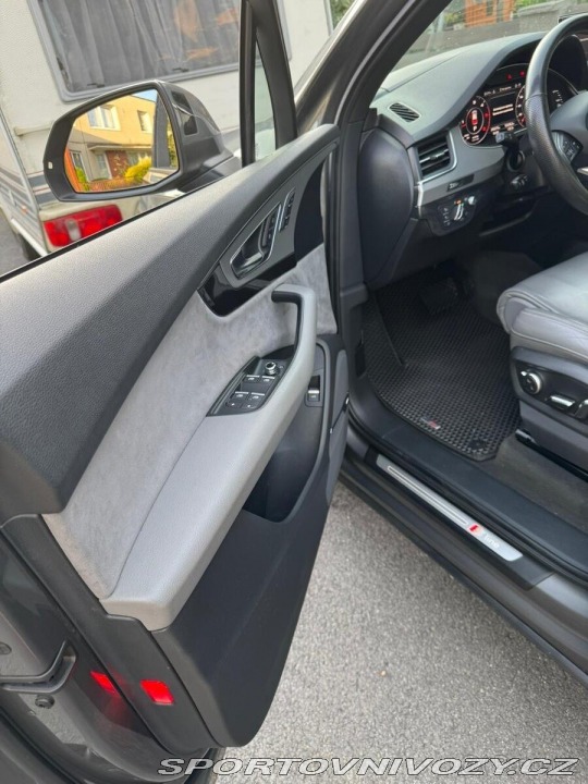 Audi Ostatní modely Q7 3,0 TDI quattro S-line 2015
