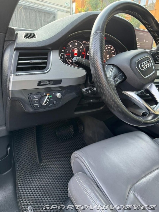 Audi Ostatní modely Q7 3,0 TDI quattro S-line 2015