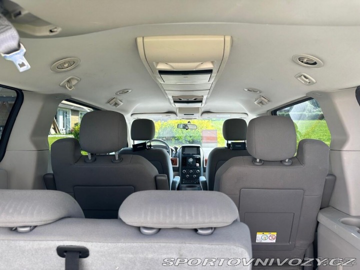 Chrysler Ostatní modely Town & Country 3,8   V6 148Kw BENZIN+LPG 2007