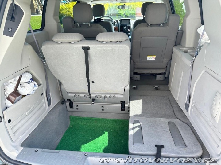 Chrysler Ostatní modely Town & Country 3,8   V6 148Kw BENZIN+LPG 2007