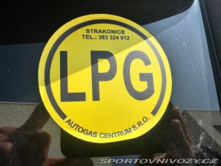 Chrysler Ostatní modely Town & Country 3,8   V6 148Kw BENZIN+LPG 2007