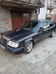 Mercedes-Benz  W124 300D