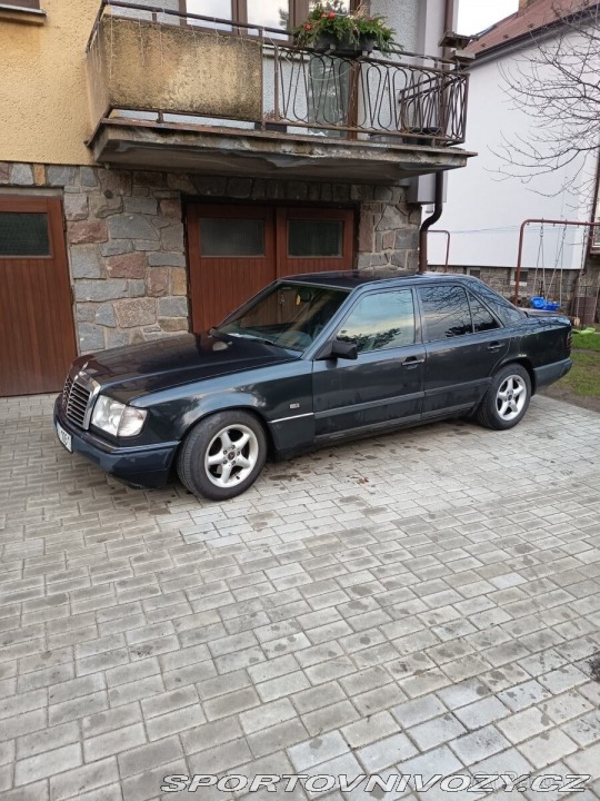 Mercedes-Benz Ostatní modely W124 300D 1800