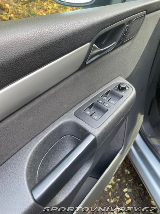 Volkswagen Ostatní modely Sharan 2,0   7N TDI 103kW (7 mís 2010