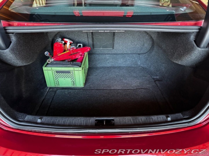 Volvo S60 2,0 2010, 120 kW, 169 0 2010