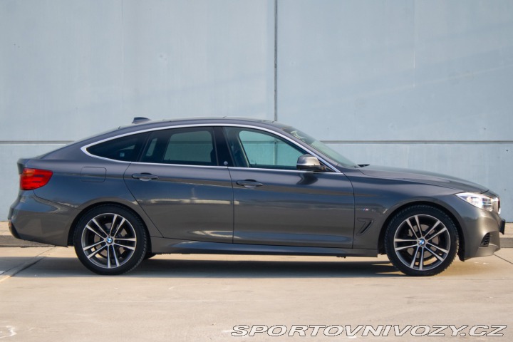 BMW 3 330d xDrive M Sport A/T 2015