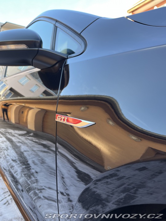 Volkswagen Golf GTI TCR 2019