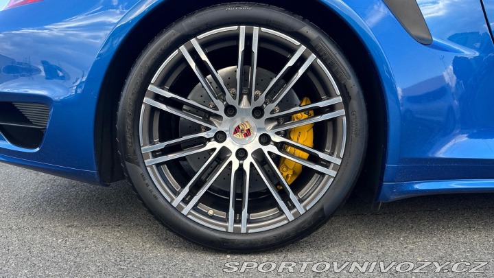 Porsche 911 Turbo S 2013