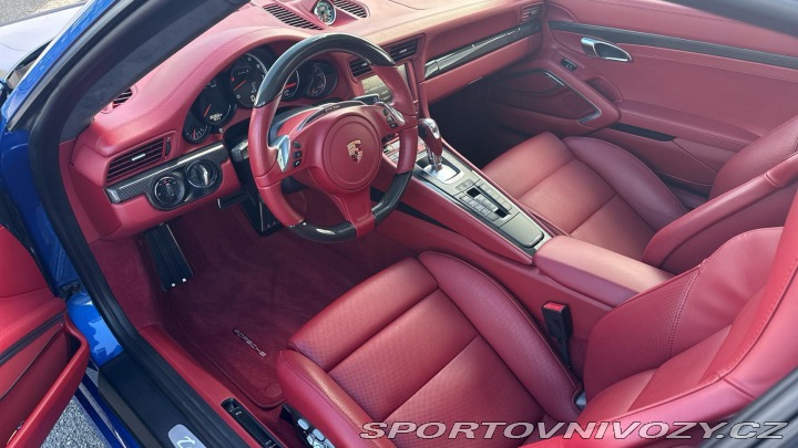 Porsche 911 Turbo S 2013