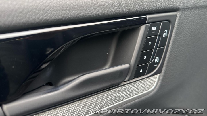 Porsche Cayenne Coupé 2025