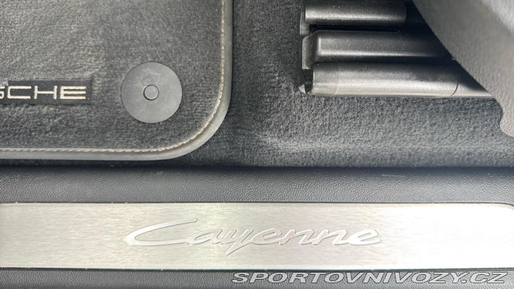 Porsche Cayenne E-Hybrid 2024