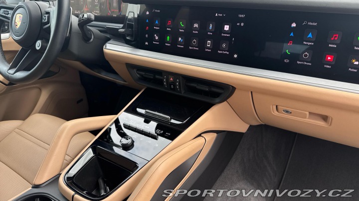 Porsche Cayenne E-Hybrid 2024