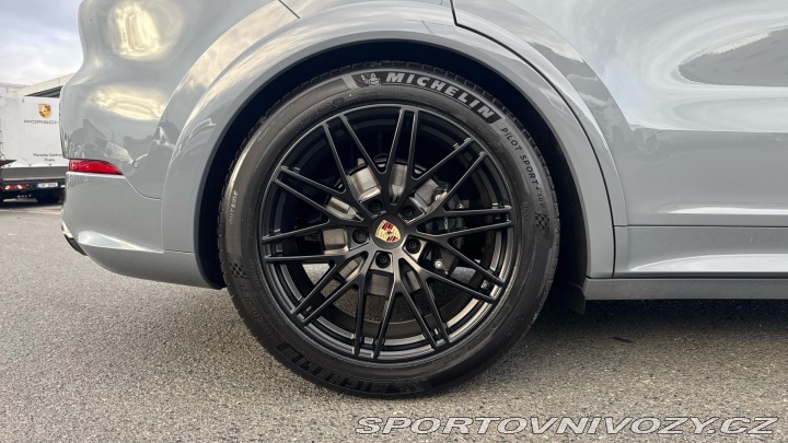 Porsche Cayenne Coupé 2025