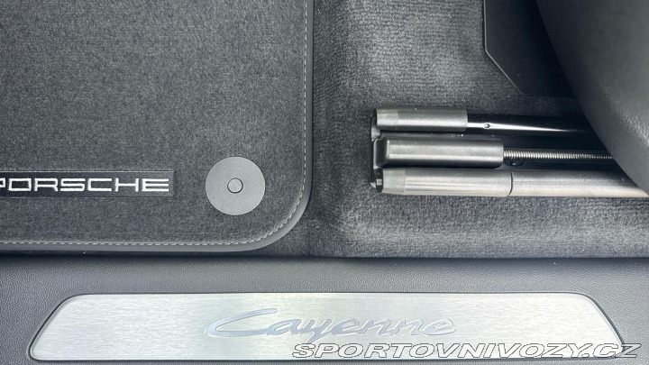 Porsche Cayenne Coupé 2025