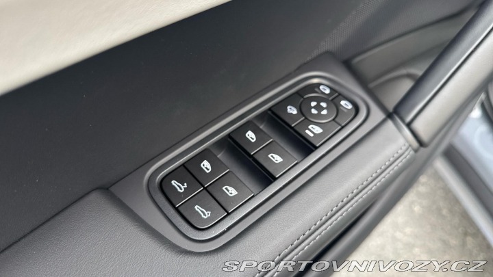 Porsche Cayenne Coupé 2025