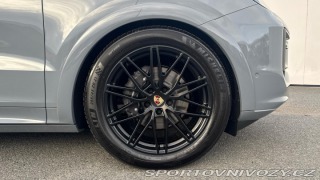 Porsche Cayenne Coupé 2025