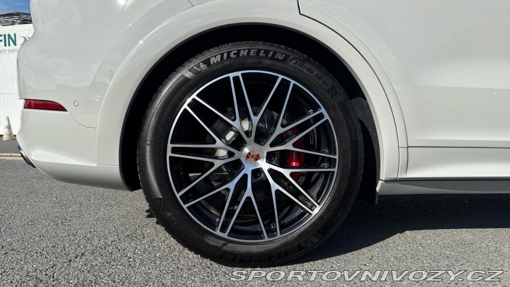 Porsche Cayenne S 2025