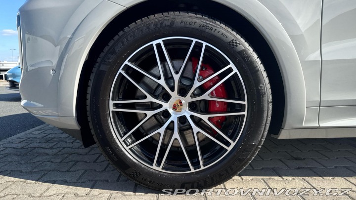 Porsche Cayenne S 2025