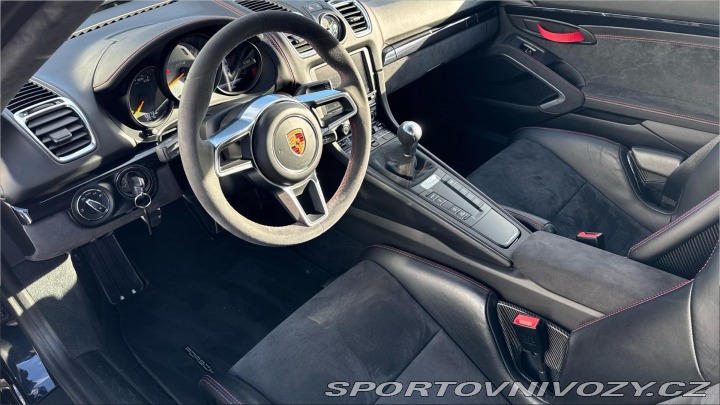 Porsche Cayman GT4 2016