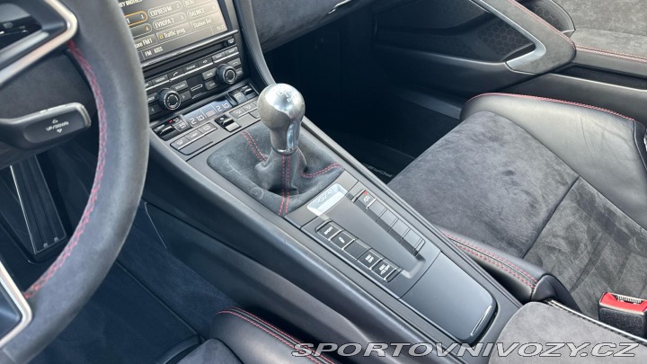 Porsche Cayman GT4 2016