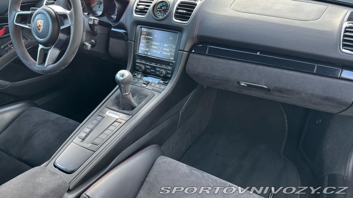 Porsche Cayman GT4 2016