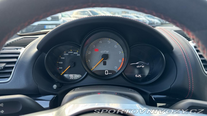 Porsche Cayman GT4 2016