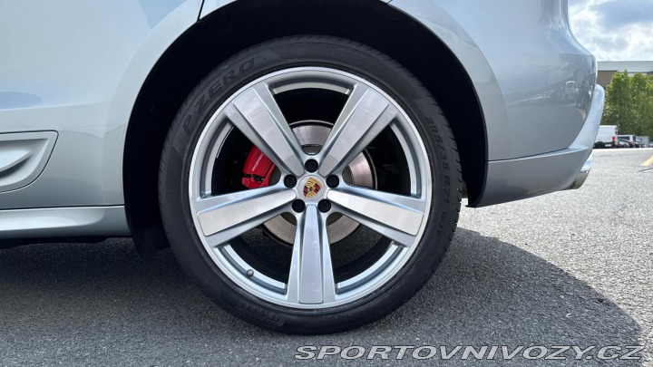 Porsche Macan S 2021