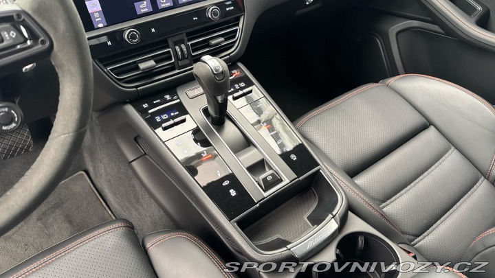 Porsche Macan S 2021