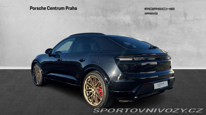 Porsche Macan Turbo 2025