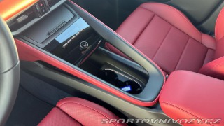 Porsche Macan Turbo 2025