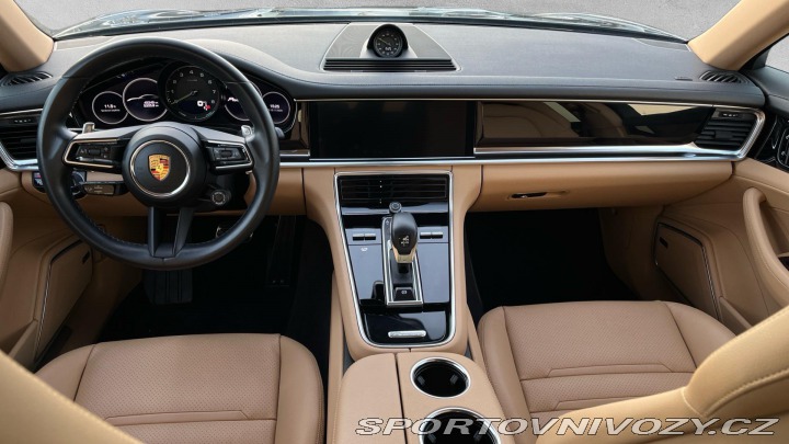 Porsche Panamera 4 E-Hybrid 2021