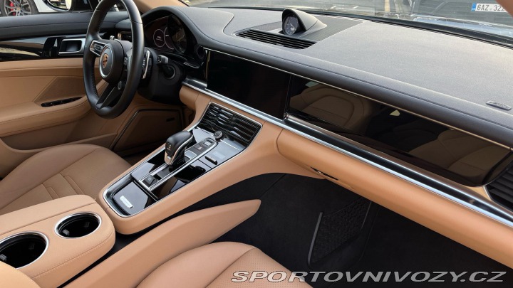 Porsche Panamera 4 E-Hybrid 2021
