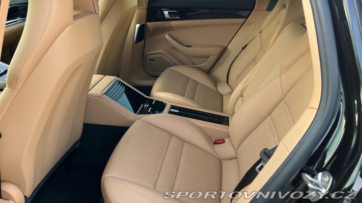 Porsche Panamera 4 E-Hybrid 2021