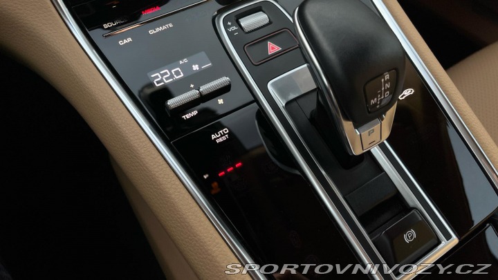 Porsche Panamera 4 E-Hybrid 2021